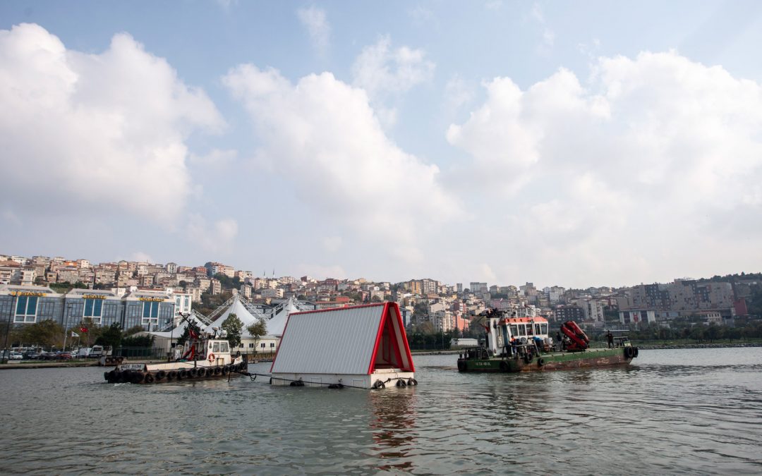 Opvouwbare noodwaterwoning in Istanbul