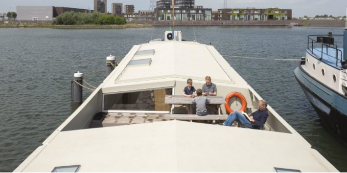 Woonboot van het jaar 2017 Woonschip Johanna op het IJ