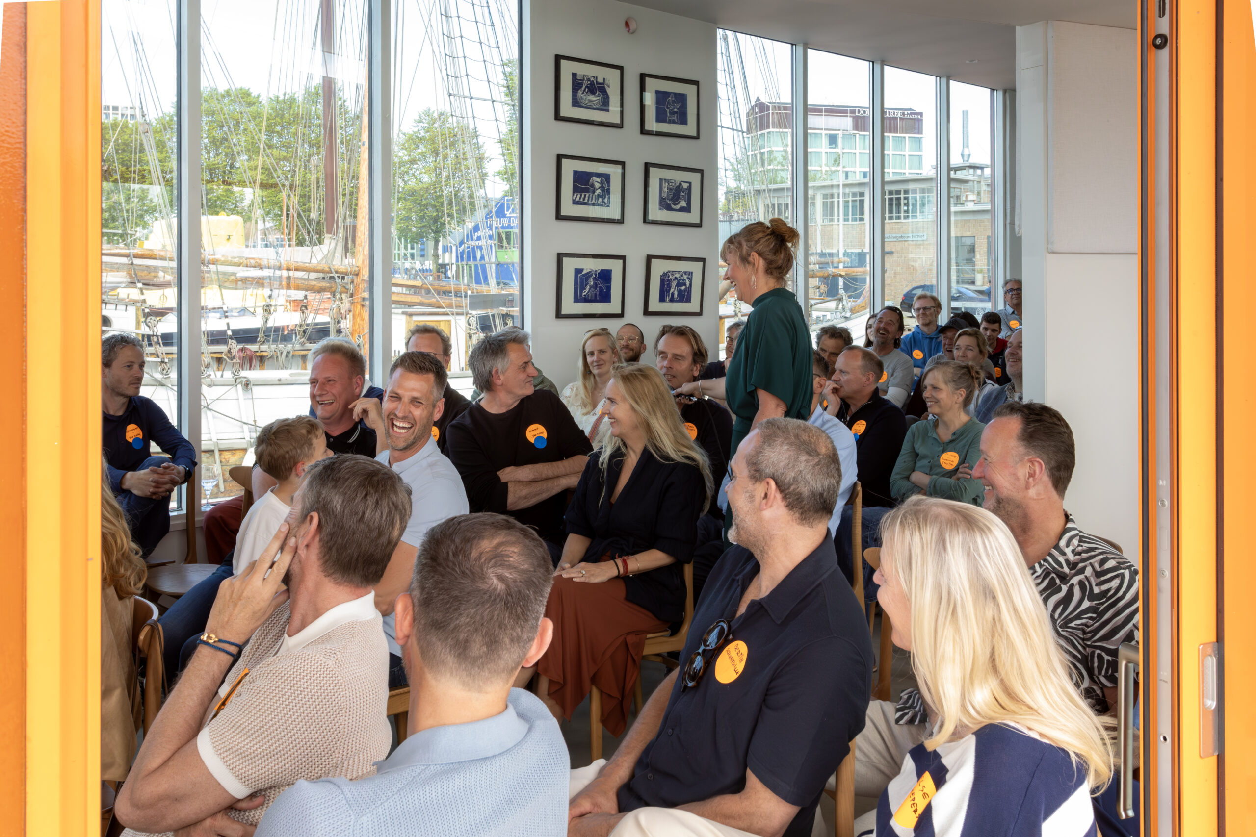 Ingeborg van Lieshout presentatrice op Dag van de Woonboot 8 mei 2026