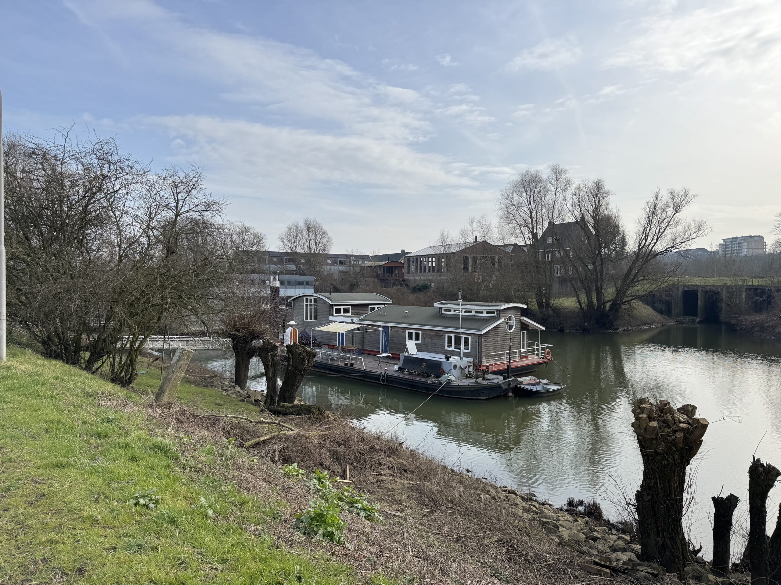 Woonboot Ooyse sluispad in Nijmegen