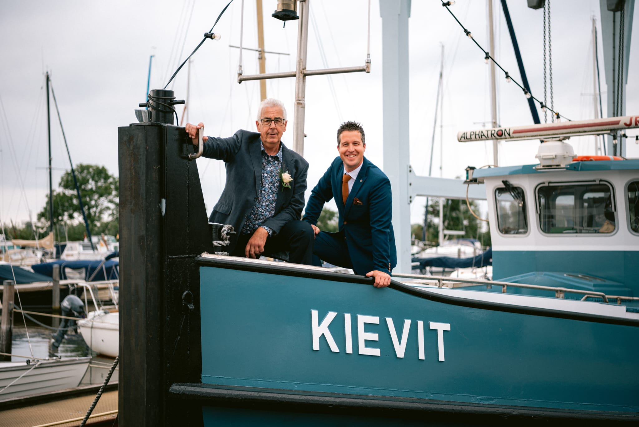 Tim Bakker met vader op sleepboot Kievit Tim Bakker met vader op sleepboot Kievit
